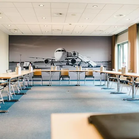 Hotel Atlantic Airport 4*