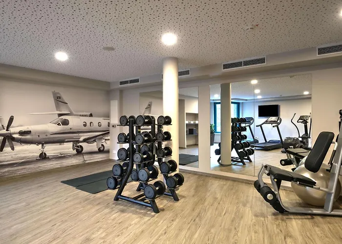 Hotel Atlantic Airport 4*