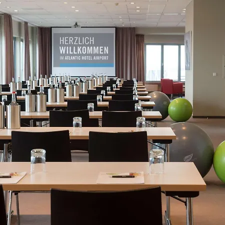 Hotel Atlantic Airport 4*