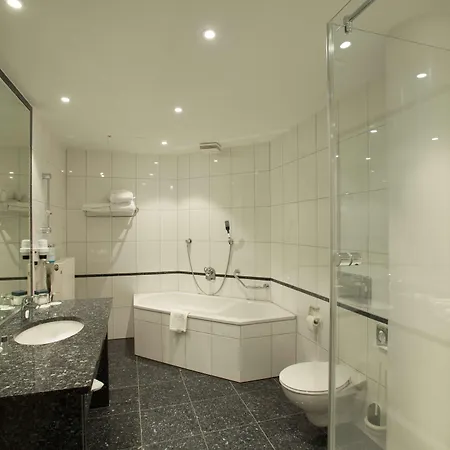 Hotel Atlantic Airport