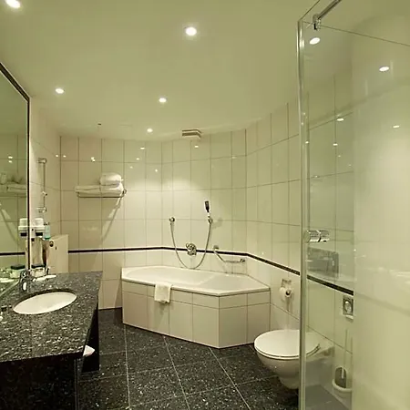 Atlantic Airport 4* Bremen