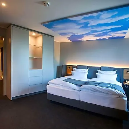 Atlantic Airport Hotel 4*