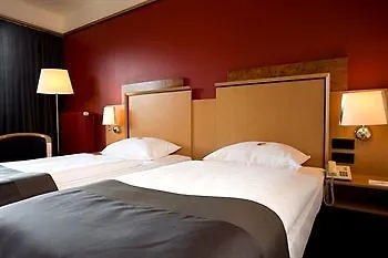 Atlantic Airport Hotel 4*
