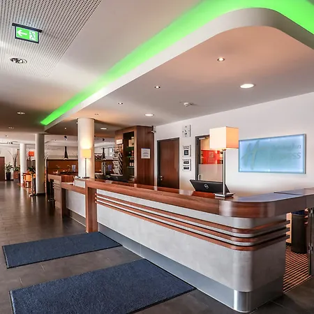Atlantic Airport 4* Brema