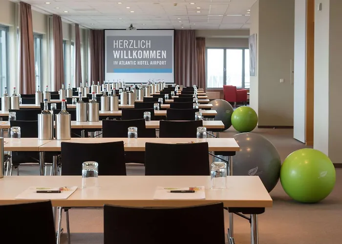 Hotel Atlantic Airport 4*